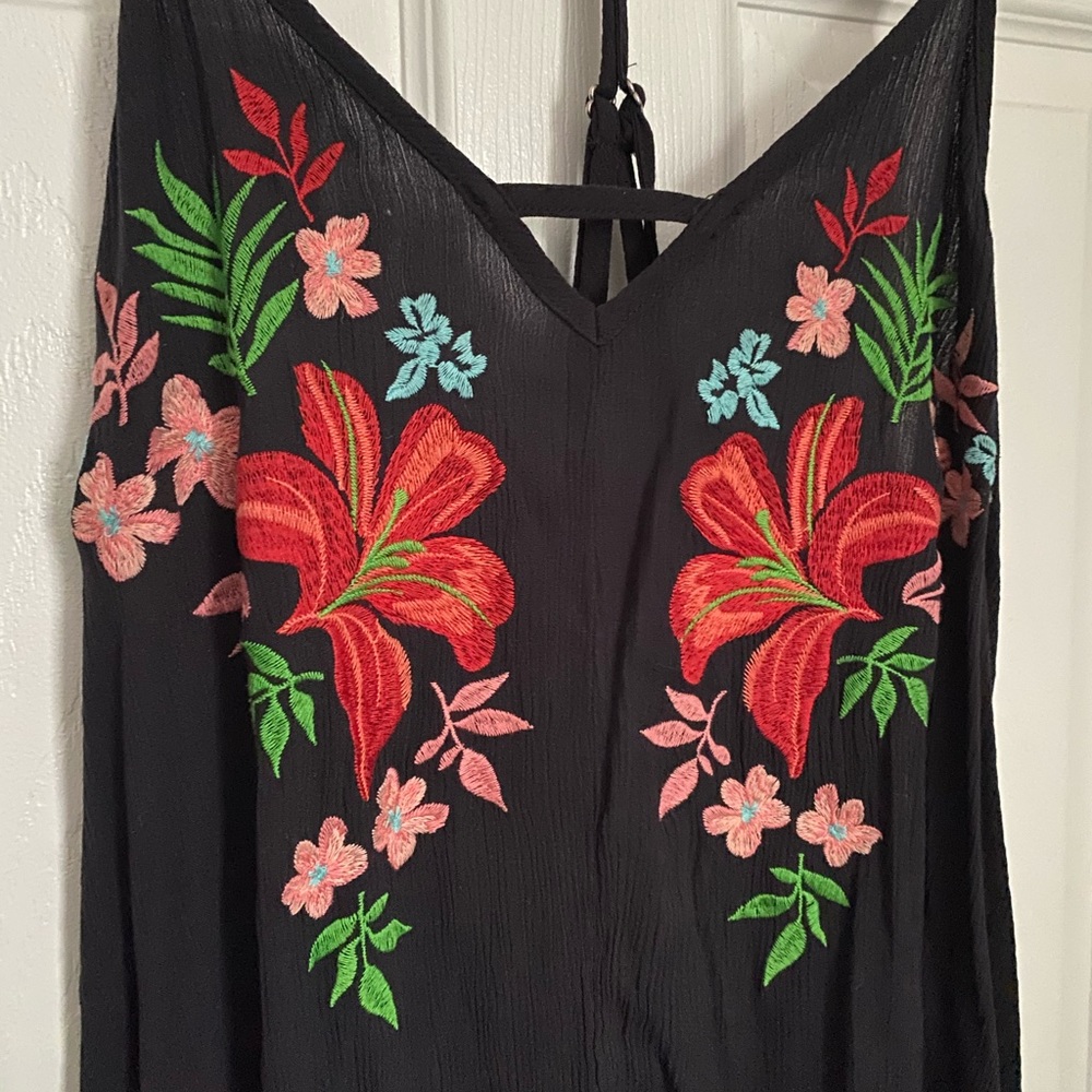 Dress - Picture 2 of 4